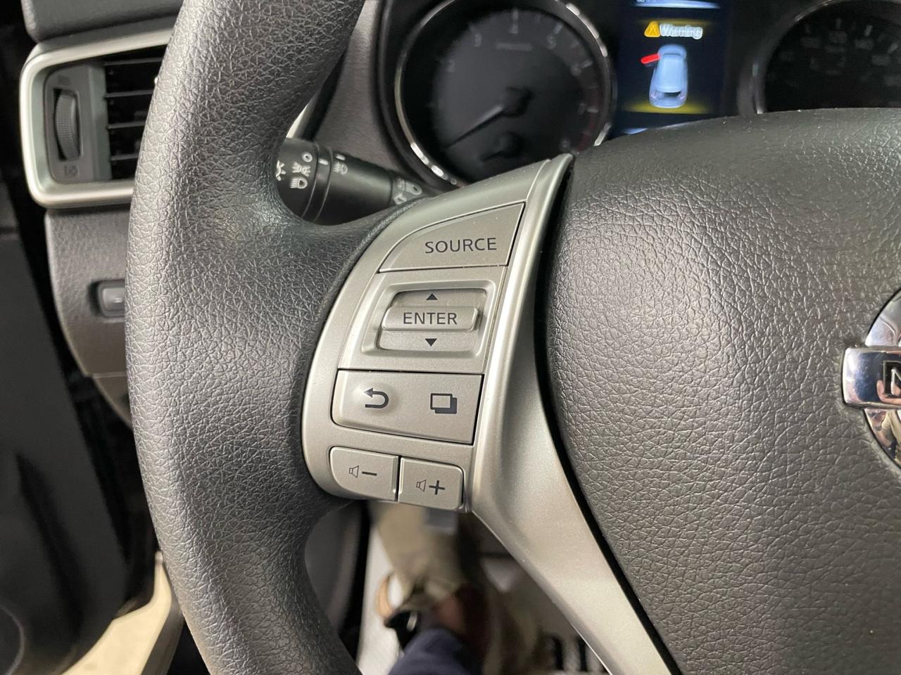 2014 Nissan Rogue SV AWD