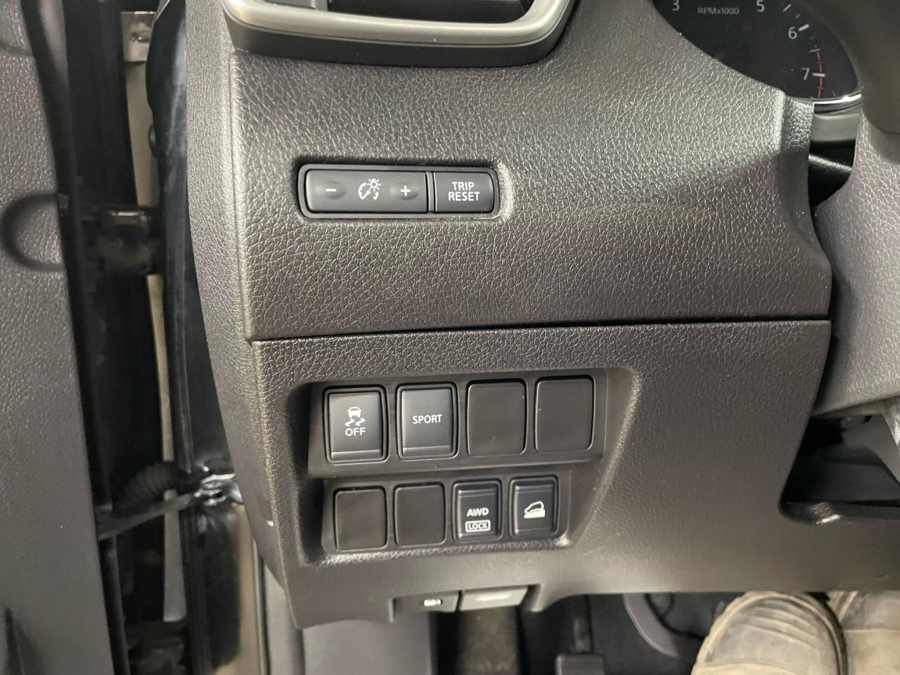 2014 Nissan Rogue SV AWD