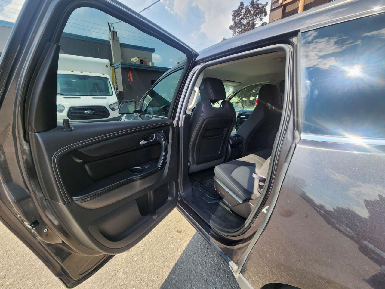 2017 Chevrolet Traverse 1LT l AWD l 7 Seater l RemoteStartlWell Maintained