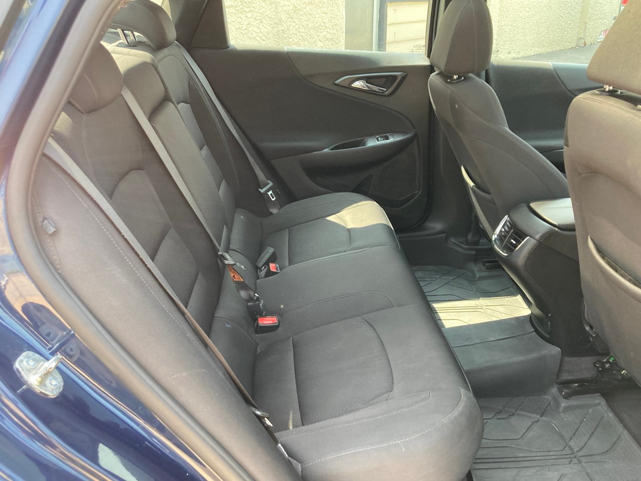 2019 Chevrolet Malibu LT - Photo #10