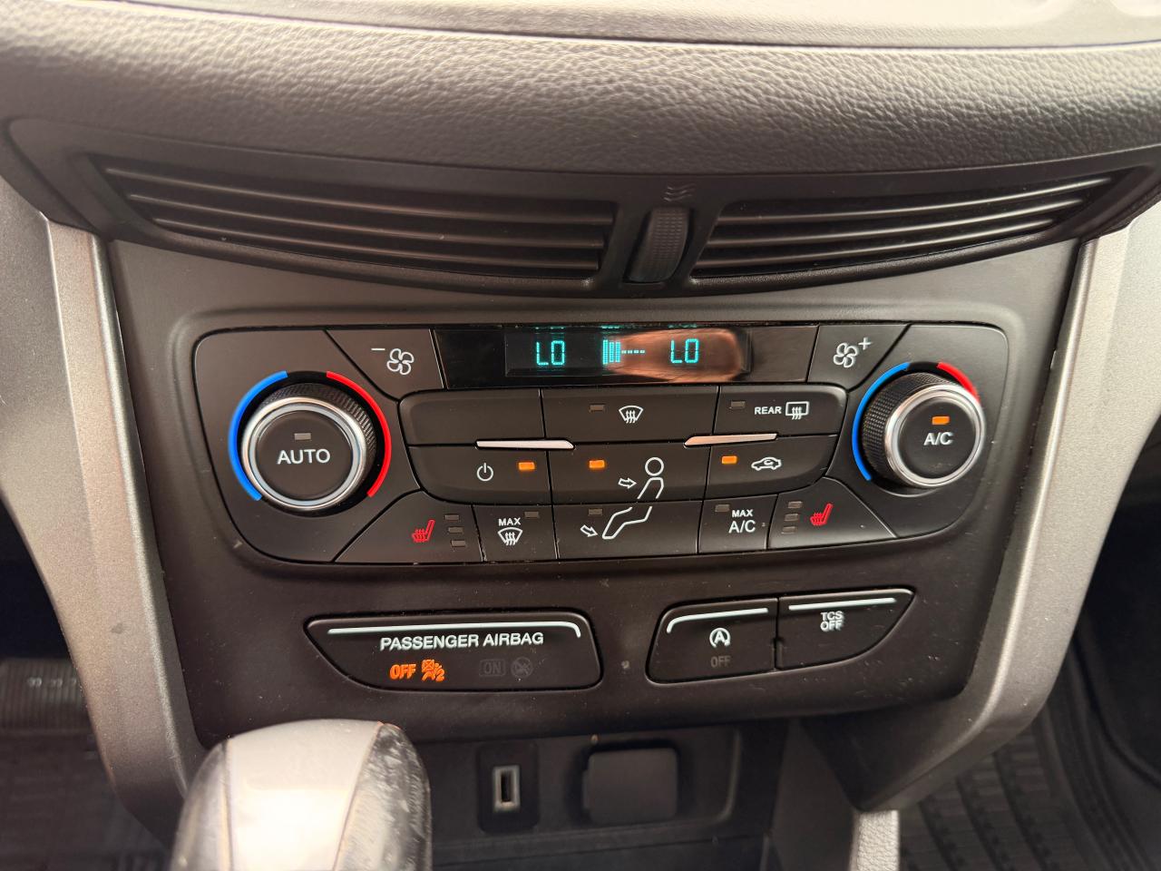 2017 Ford Escape FWD 4dr SE - Photo #25