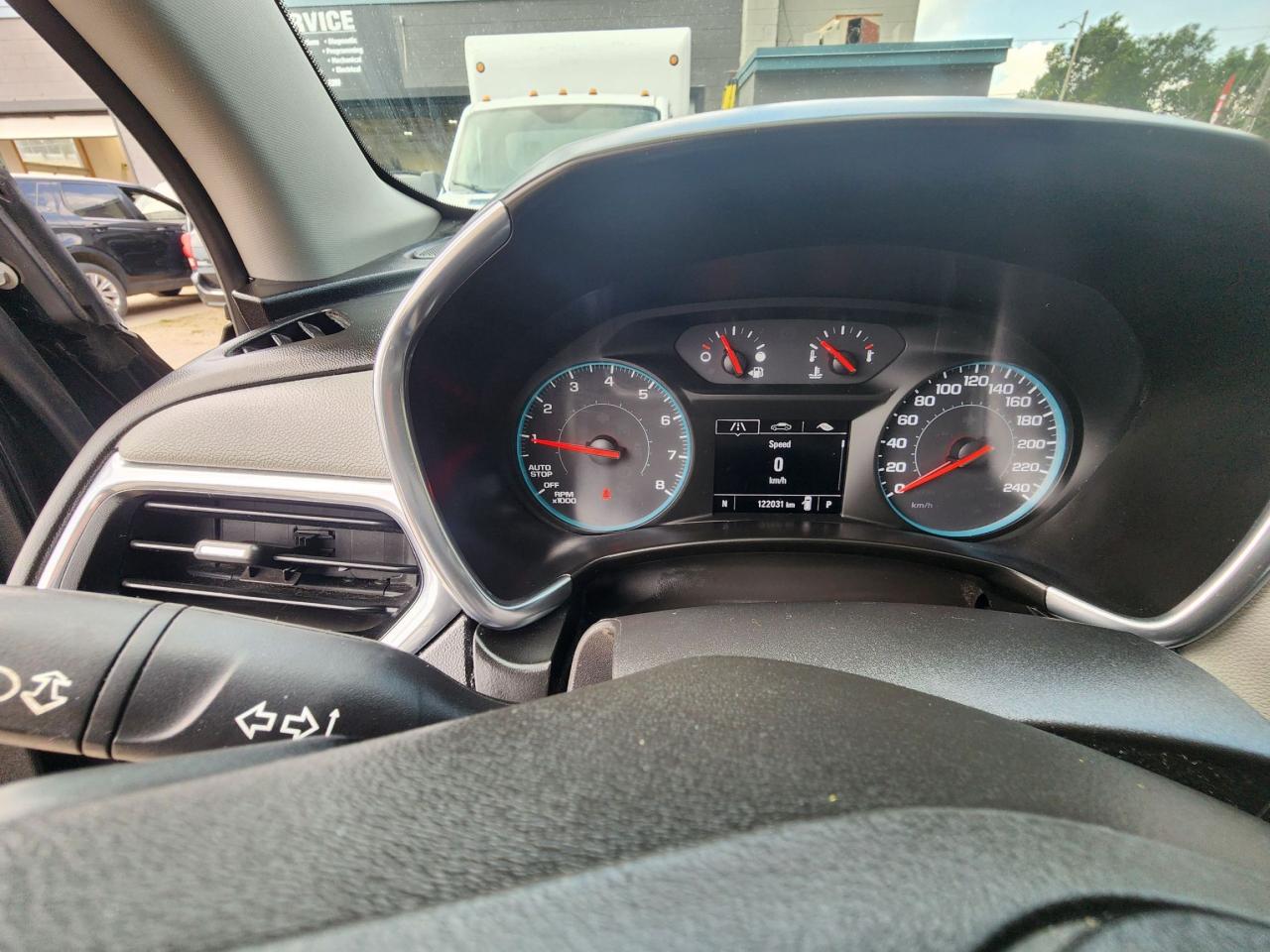 2018 Chevrolet Equinox LS l Clean Carfax l No Accidents l Well Maintained