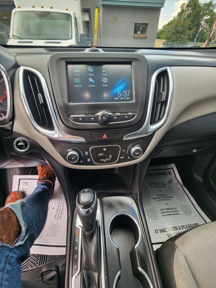 2018 Chevrolet Equinox LS l Clean Carfax l No Accidents l Well Maintained