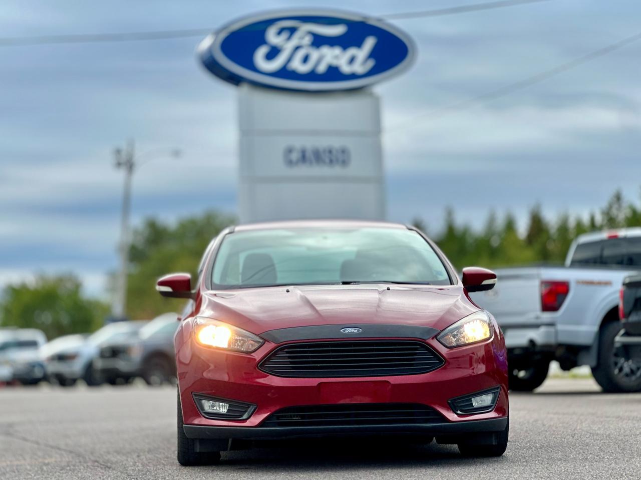 2017 Ford Focus SE SE W/FRESH MVI Photo5