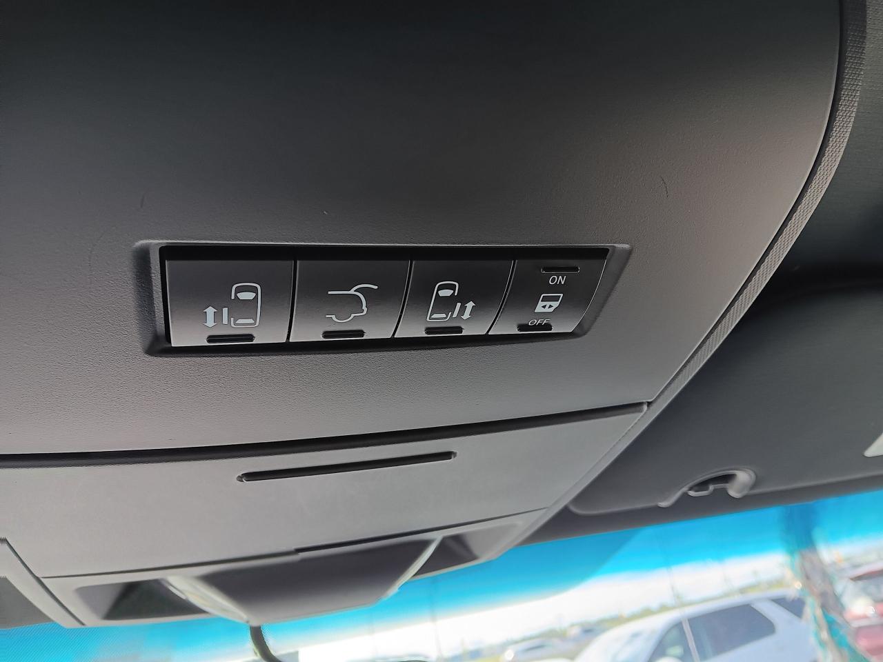 2017 Dodge Grand Caravan SXT Premium Plus, Leather, DVD, Remote, Powr Doors - Photo #20