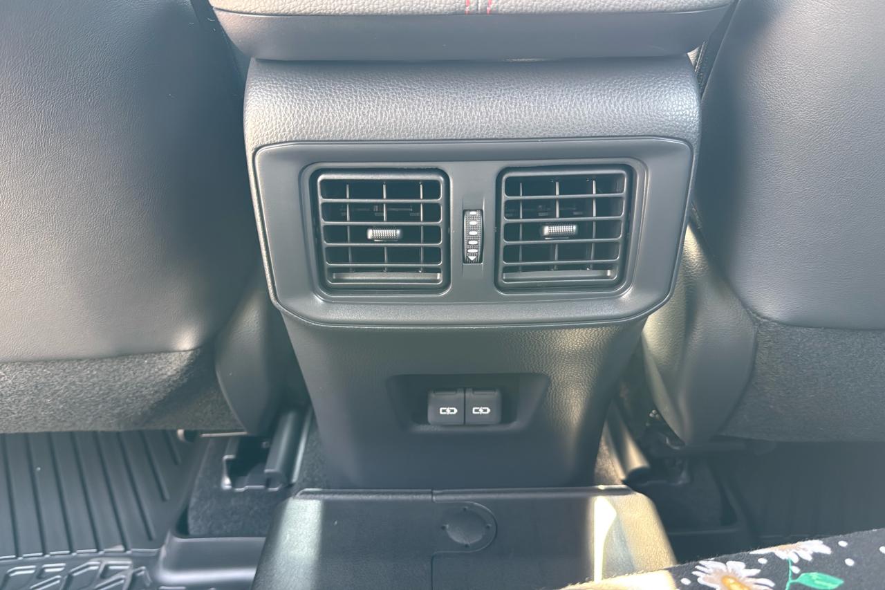 2025 Toyota RAV4 Plug-In Hybrid XSE TECH Photo