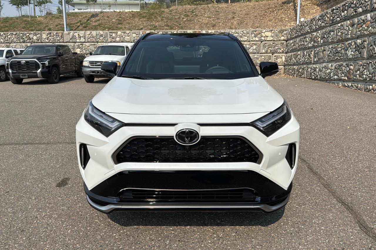 2025 Toyota RAV4 Plug-In Hybrid XSE TECH Photo1
