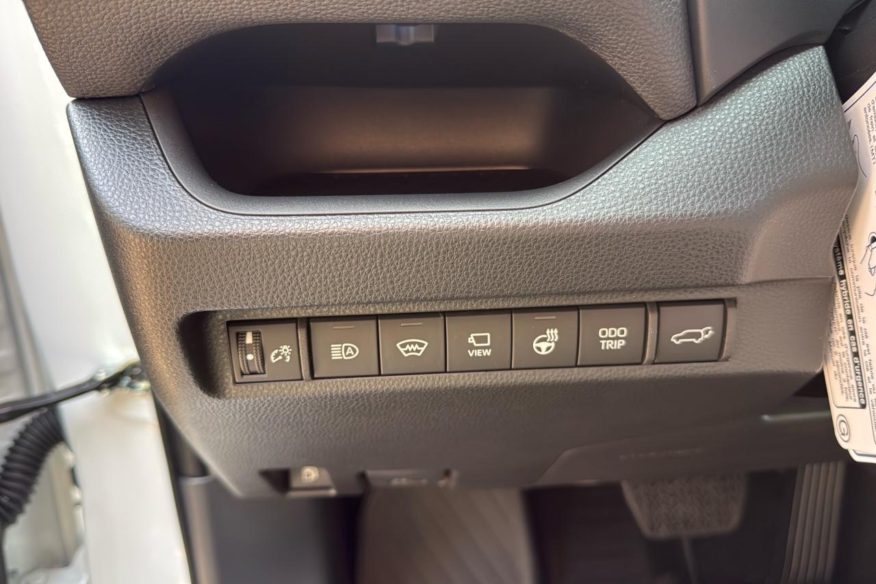 2025 Toyota RAV4 Plug-In Hybrid XSE TECH Photo