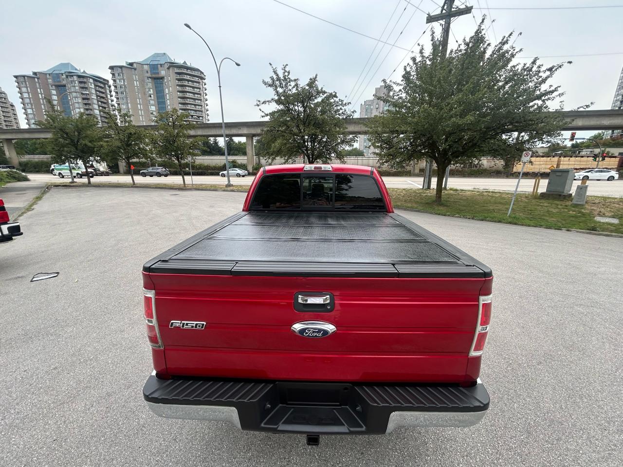 2012 Ford F-150 XLT - Photo #8