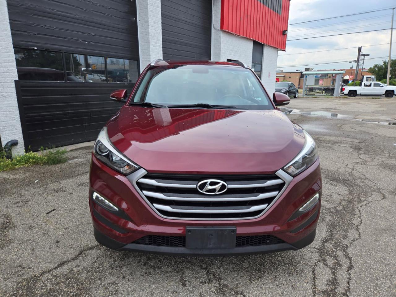 2017 Hyundai Tucson AWD - ONE OWNER|CAMERA|BLINDSPOT|HEATED SEAT - Photo #2