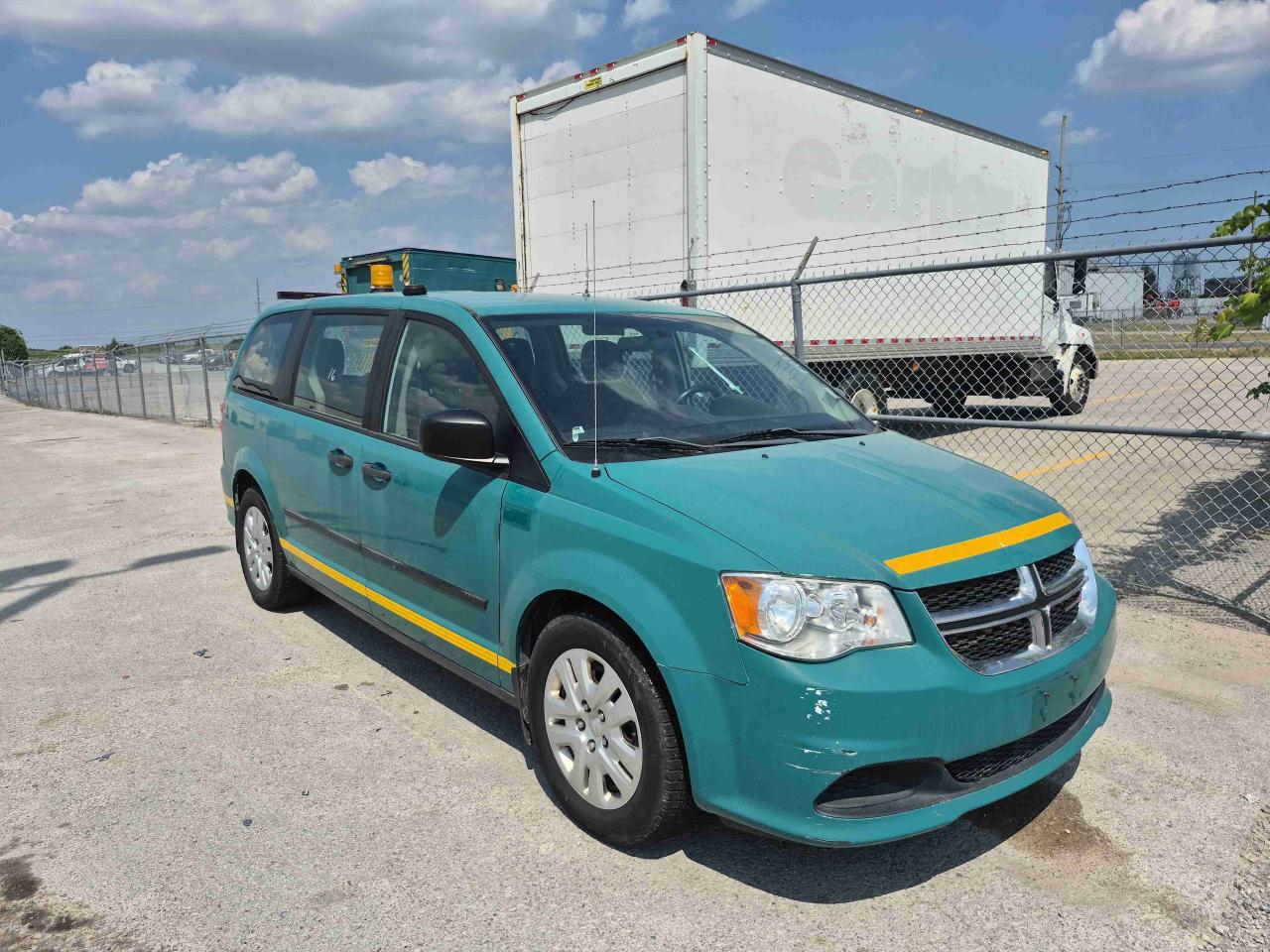 2016 Dodge Grand Caravan SE - Photo #3