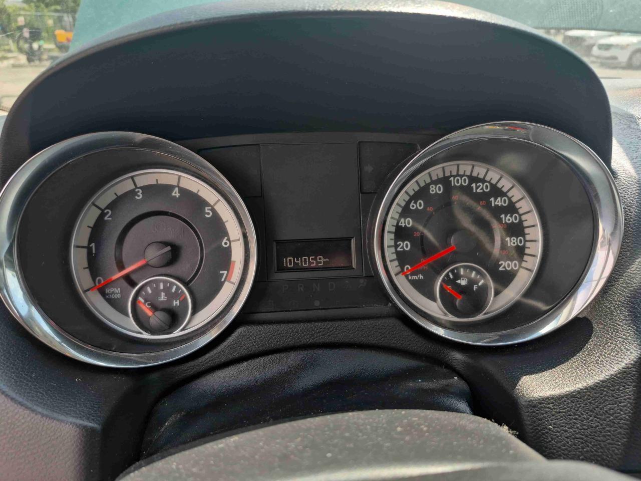 2016 Dodge Grand Caravan SE - Photo #9