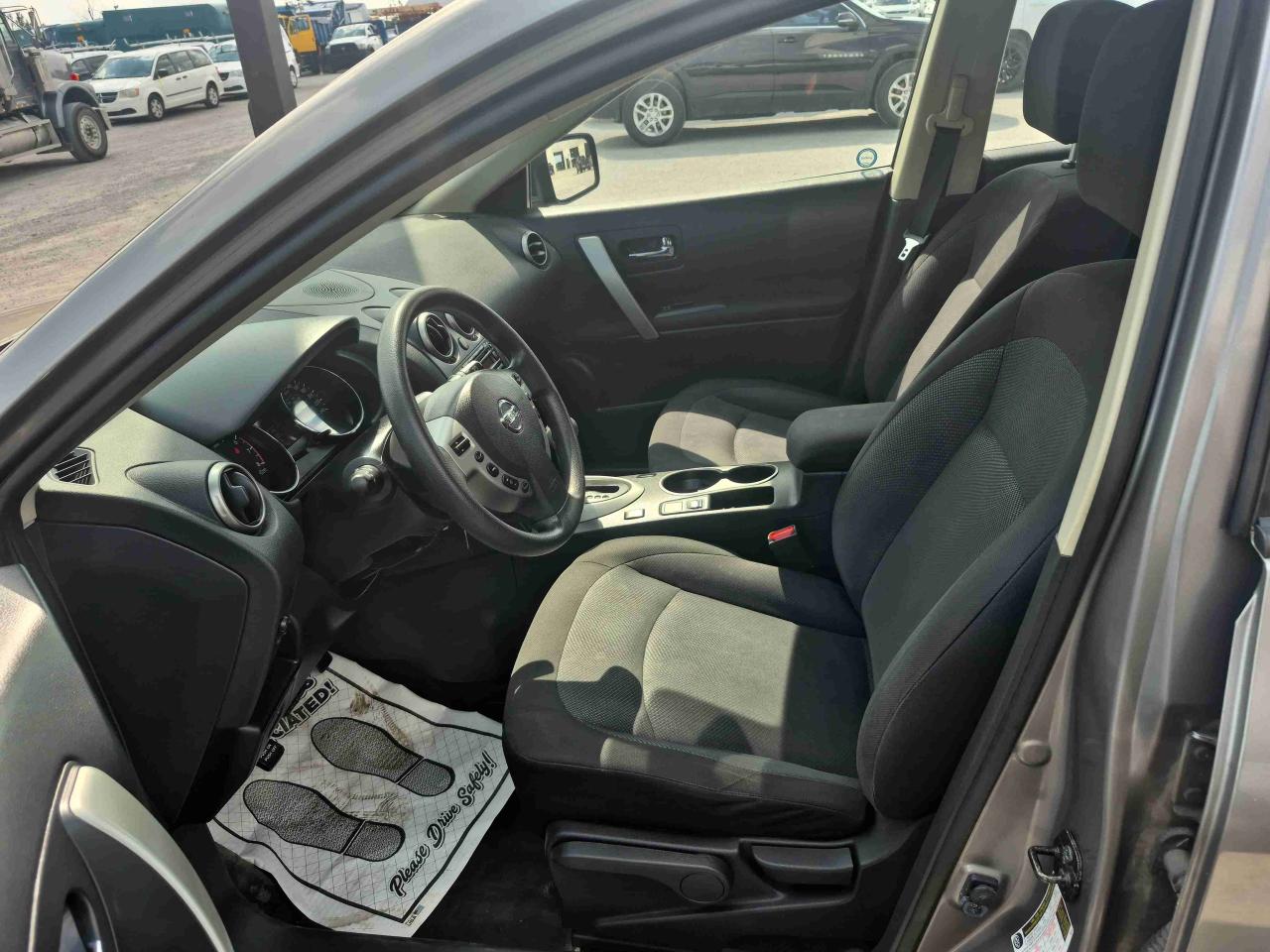 2013 Nissan Rogue  - Photo #8