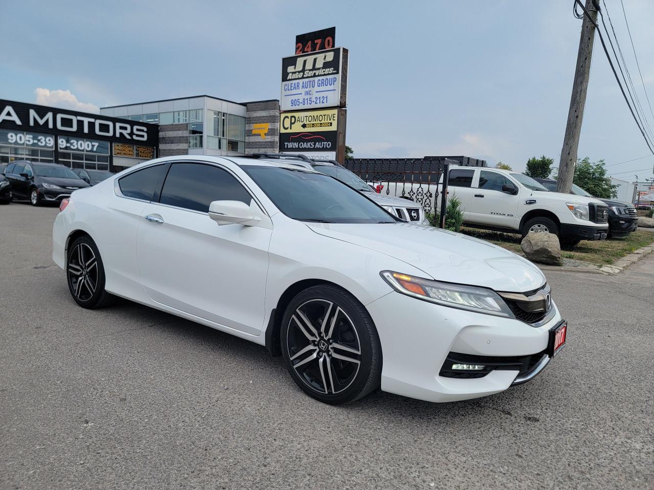 2017 Honda Accord Touring - Photo #3