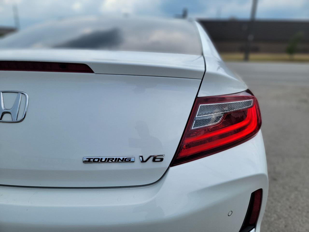 2017 Honda Accord Touring - Photo #6