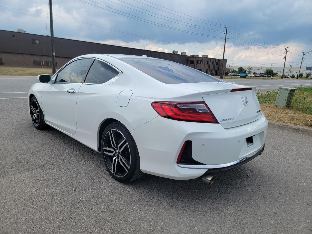 2017 Honda Accord Touring - Photo #7