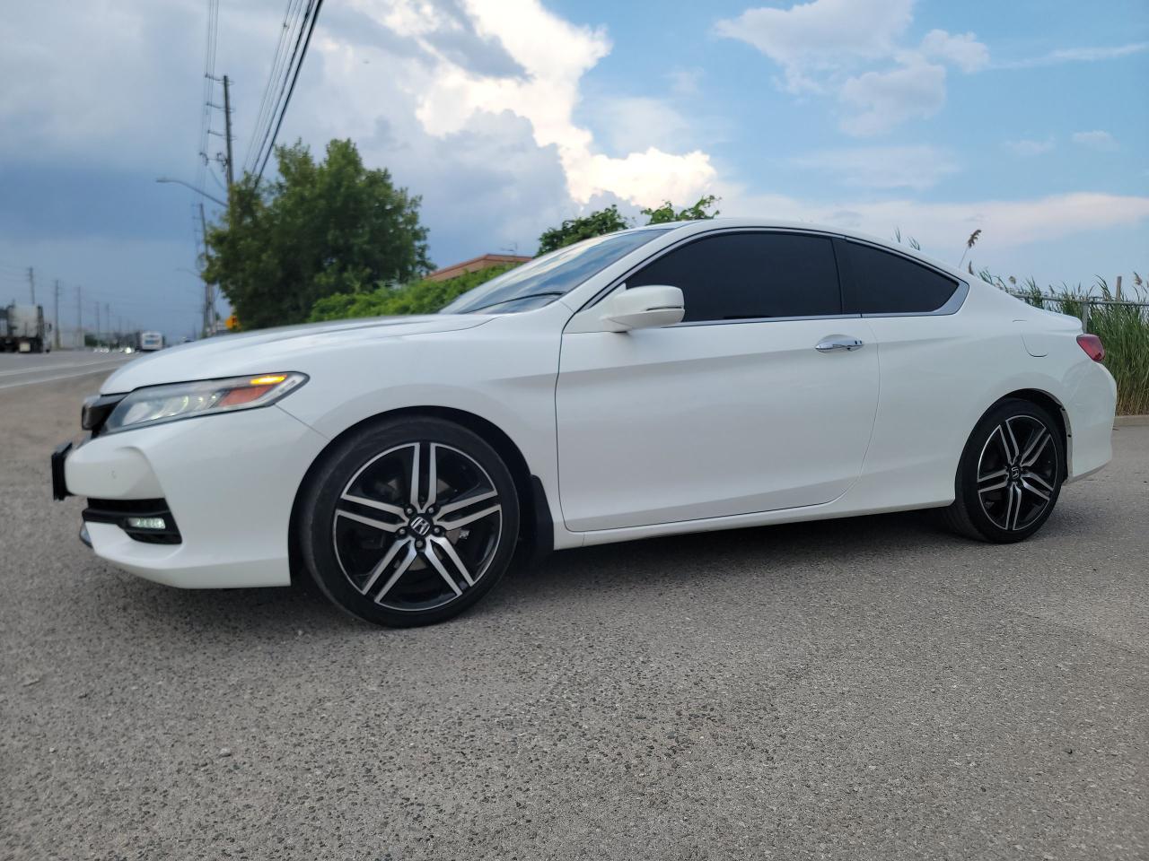 2017 Honda Accord Touring - Photo #8