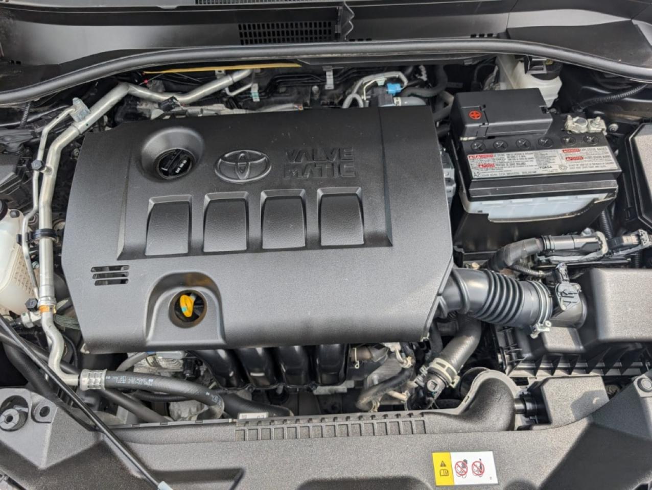 2022 Toyota C-HR XLE - Photo #22