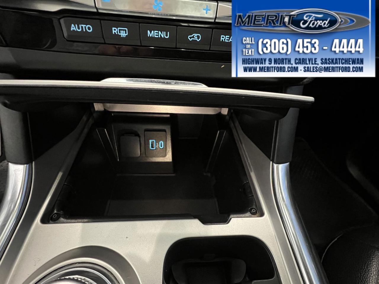 2020 Ford Explorer XLT Pre-Winter Clearance Sale Photo5
