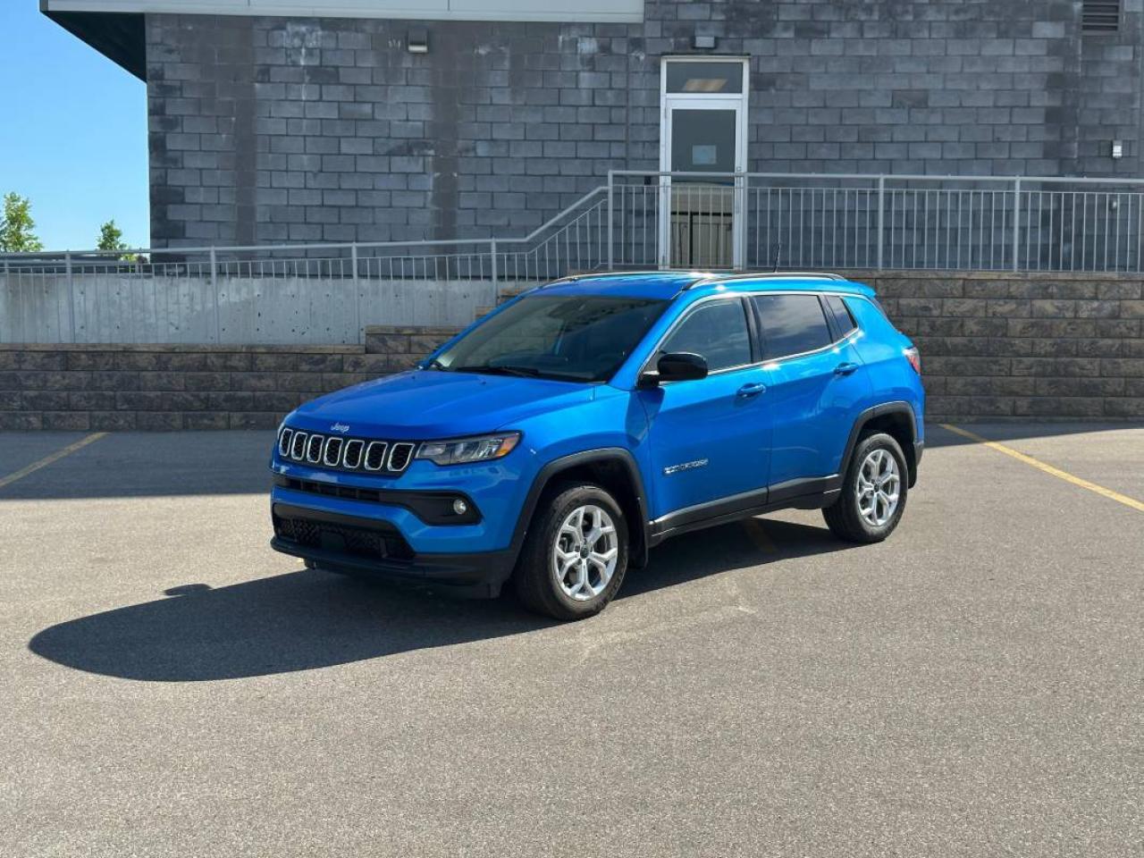 Used 2025 Jeep Compass Latitude for sale in Calgary, AB