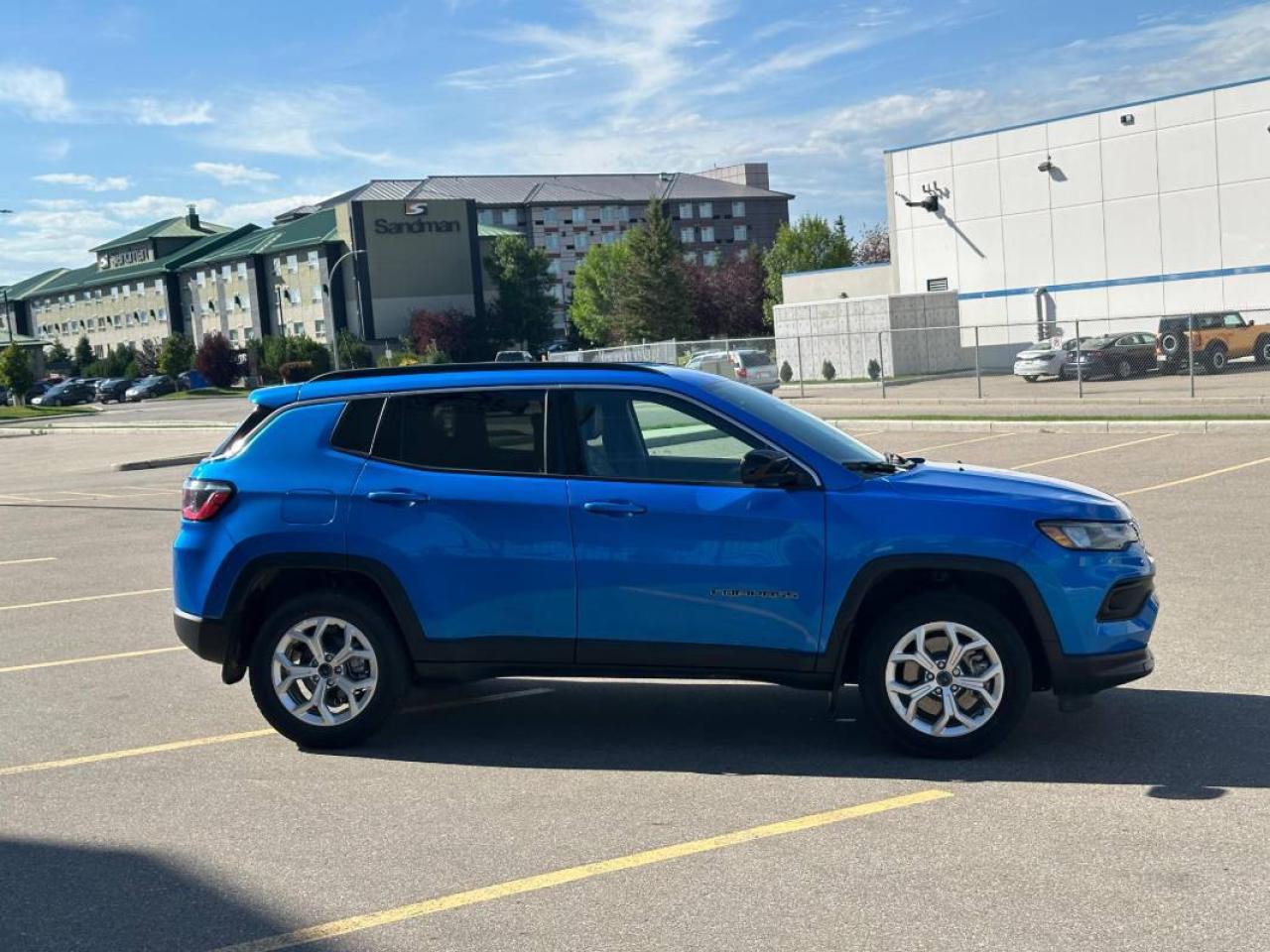 2025 Jeep Compass Latitude  | WINTER SALE! Photo3