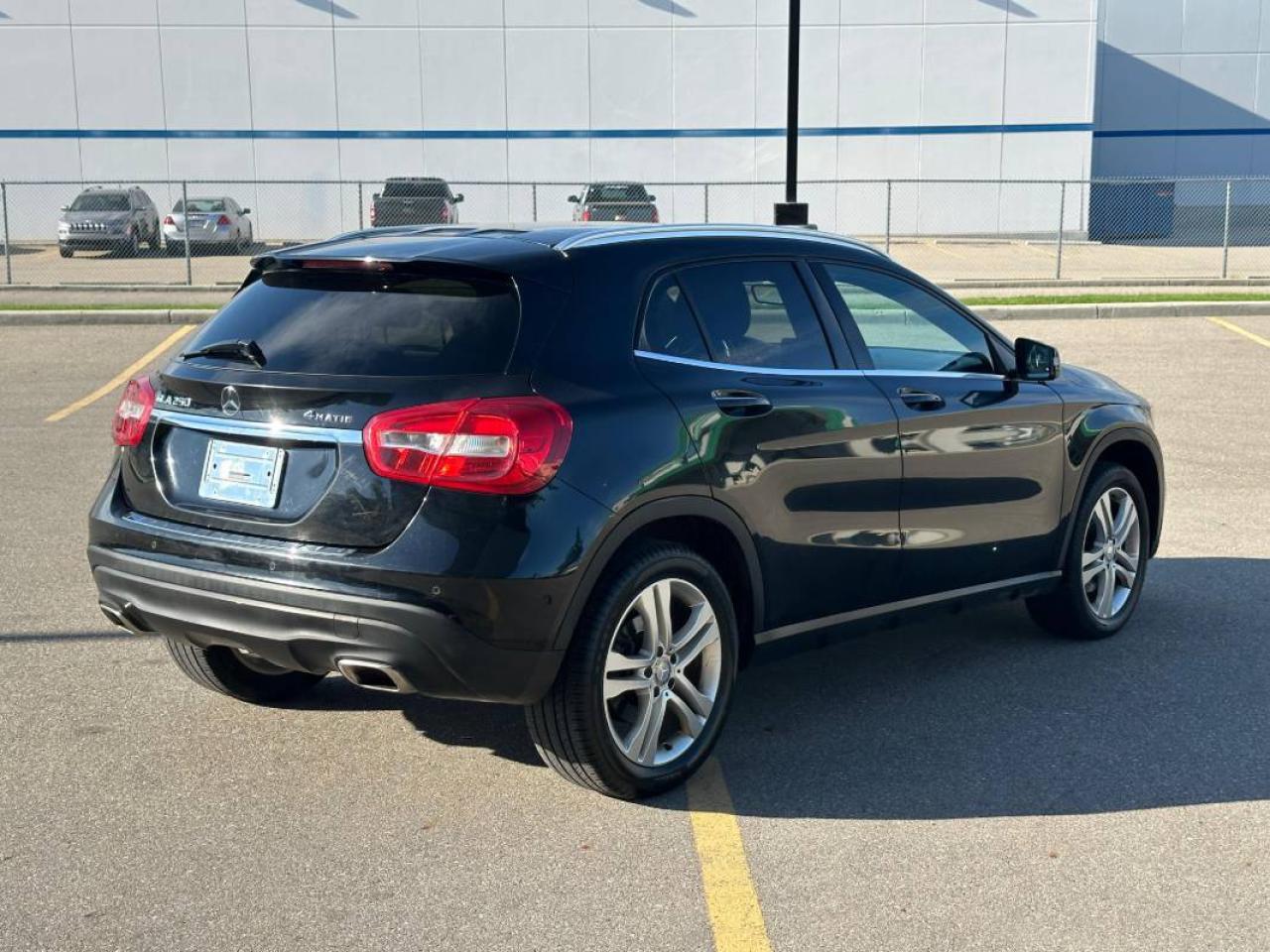 2016 Mercedes-Benz GLA | WINTER SALE! Photo3