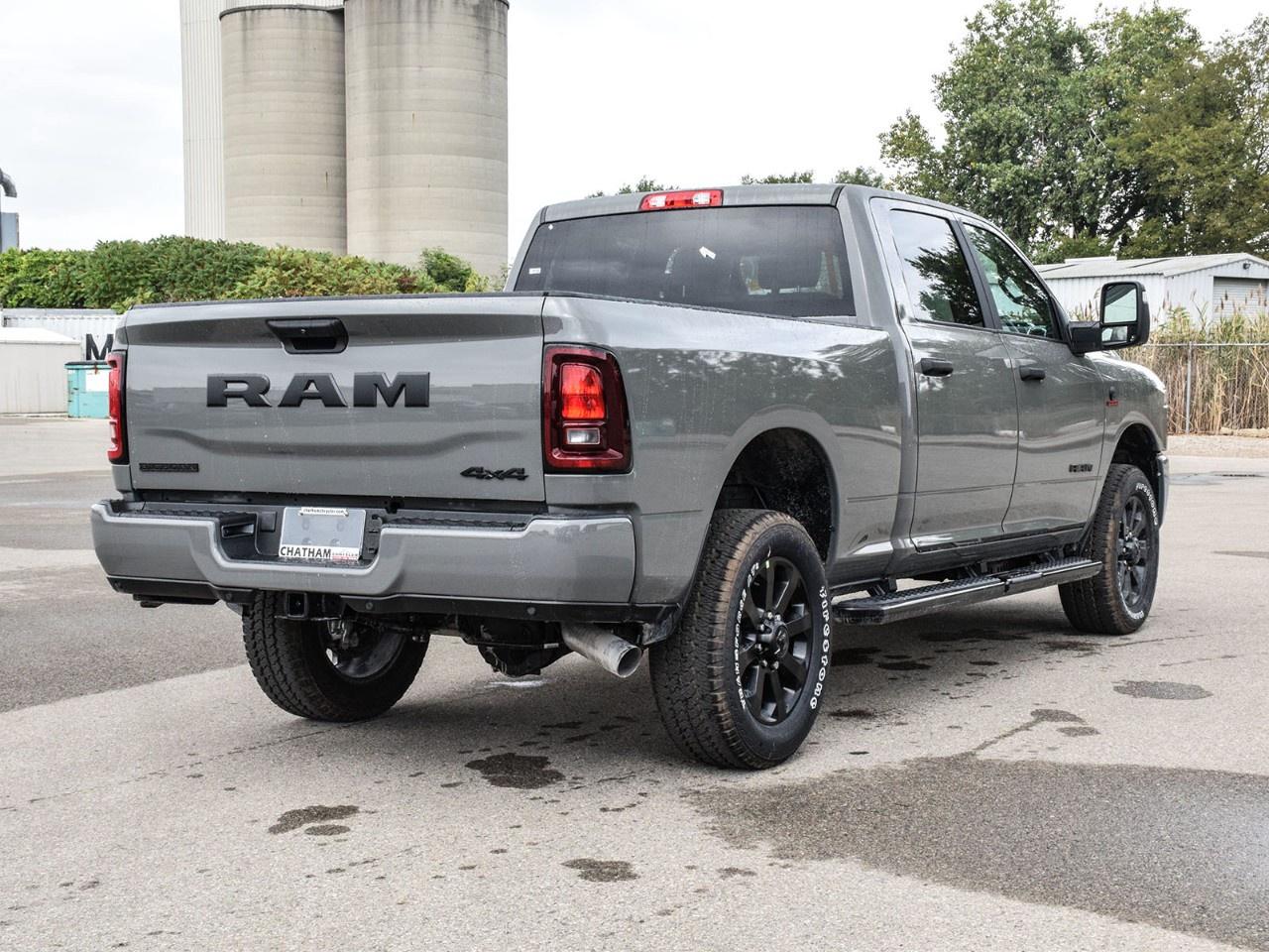 2026 RAM 2500 Big Horn 4x4 Crew Cab 6'4" Box Photo3