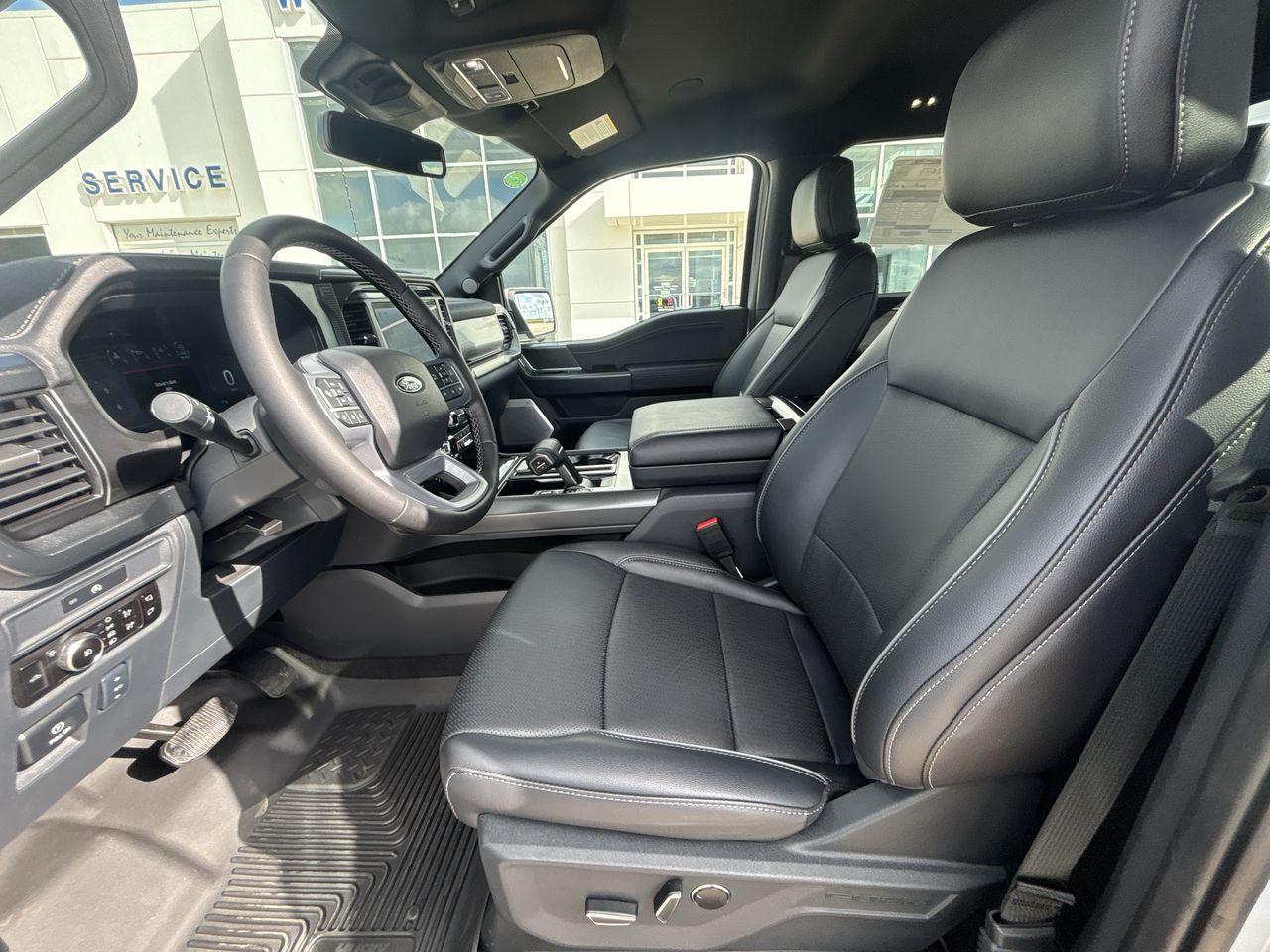 2025 Ford F-150 Lariat 4WD SuperCrew 6.5' Box Photo5