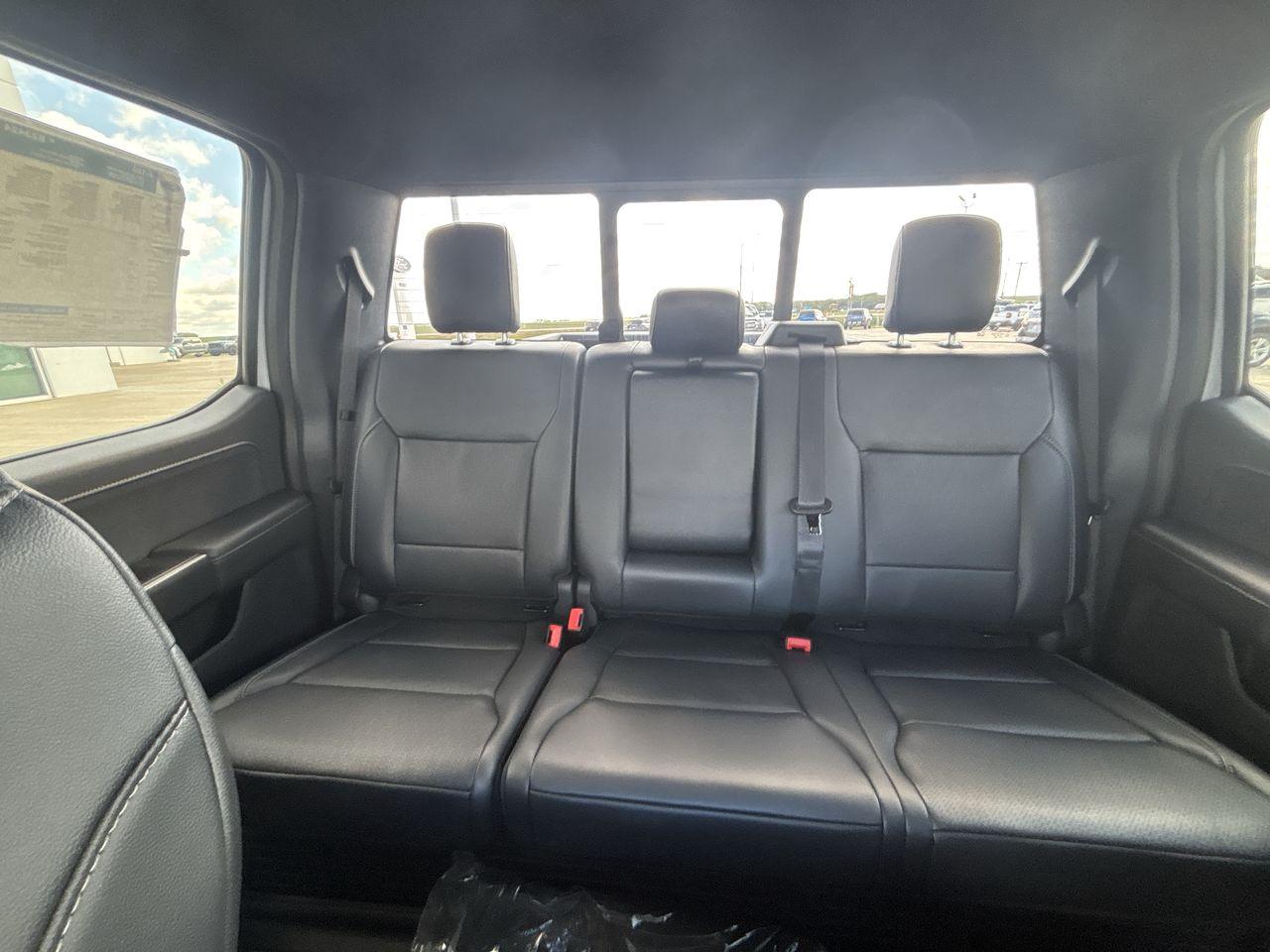 2025 Ford F-150 Lariat 4WD SuperCrew 6.5' Box Photo5