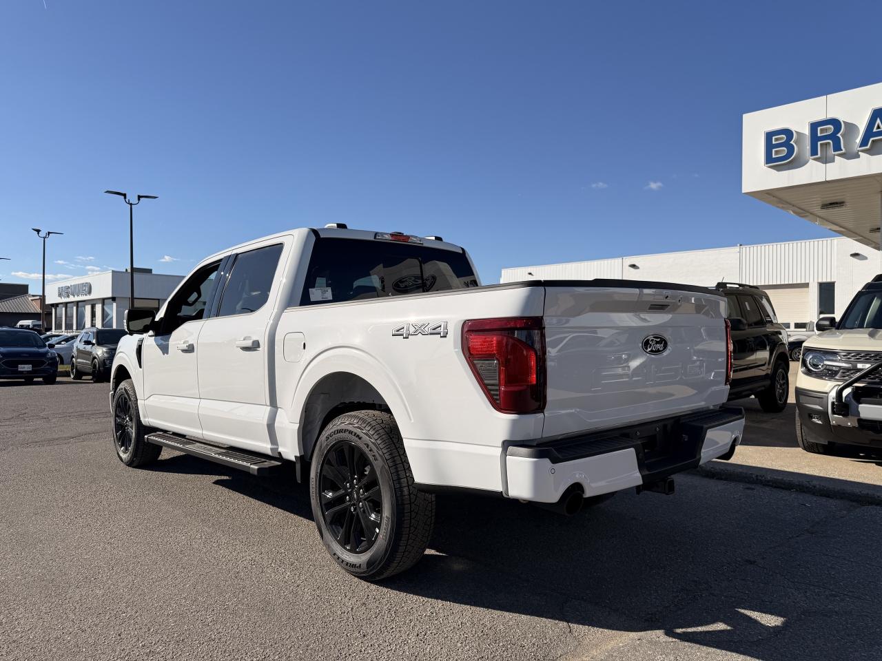 2025 Ford F-150 XLT Photo3