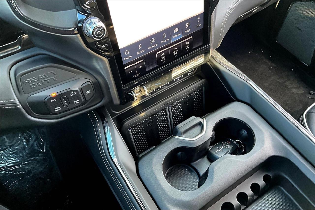 2026 RAM 2500 REBEL CREW | 6.4L HEMI | Leather | Lvl2 | Sunroof Photo