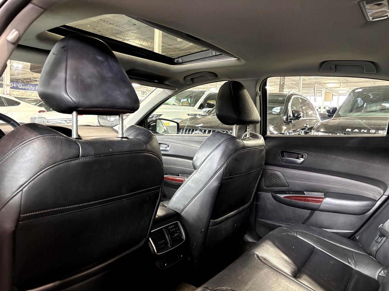 2015 Acura TLX Tech|NAV|ELSAUDIO|SUNROOF|LEATHER|WOOD|SAFETYTECH| - Photo #7