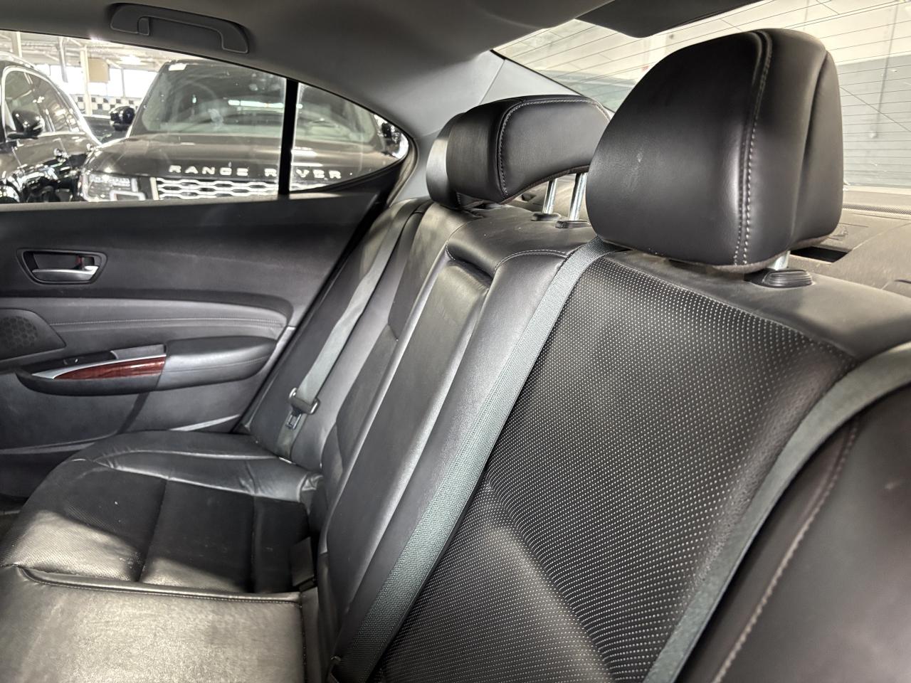 2015 Acura TLX Tech|NAV|ELSAUDIO|SUNROOF|LEATHER|WOOD|SAFETYTECH| - Photo #8