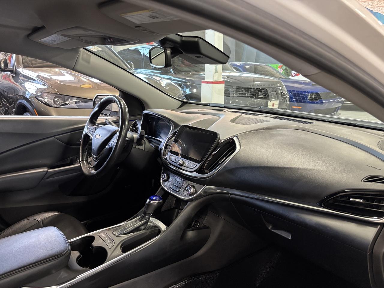 2018 Chevrolet Volt Premier|HATCHBACK|HYBRID|NAV|BOSE|LEATHER|SAFETECH - Photo #9