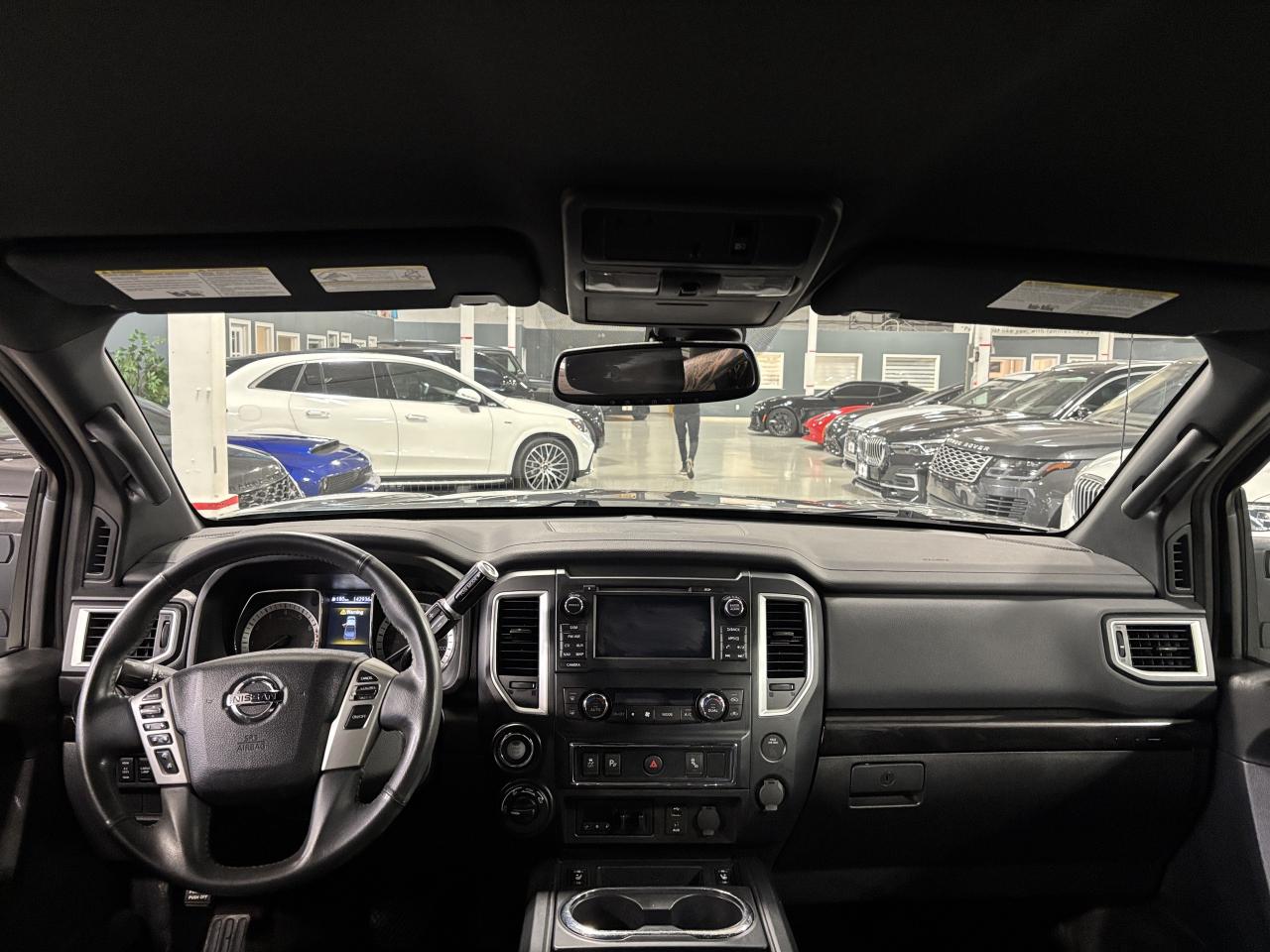 2018 Nissan Titan SV Midnight Edition|V8|4X4|CREW|NAV|HEATEDSEATS|++ - Photo #8