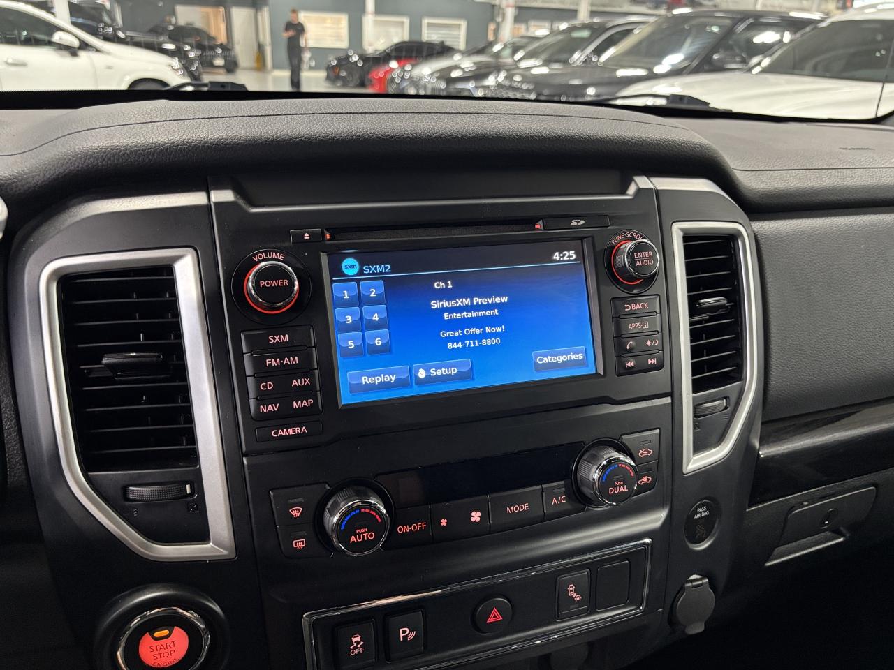 2018 Nissan Titan SV Midnight Edition|V8|4X4|CREW|NAV|HEATEDSEATS|++ - Photo #14