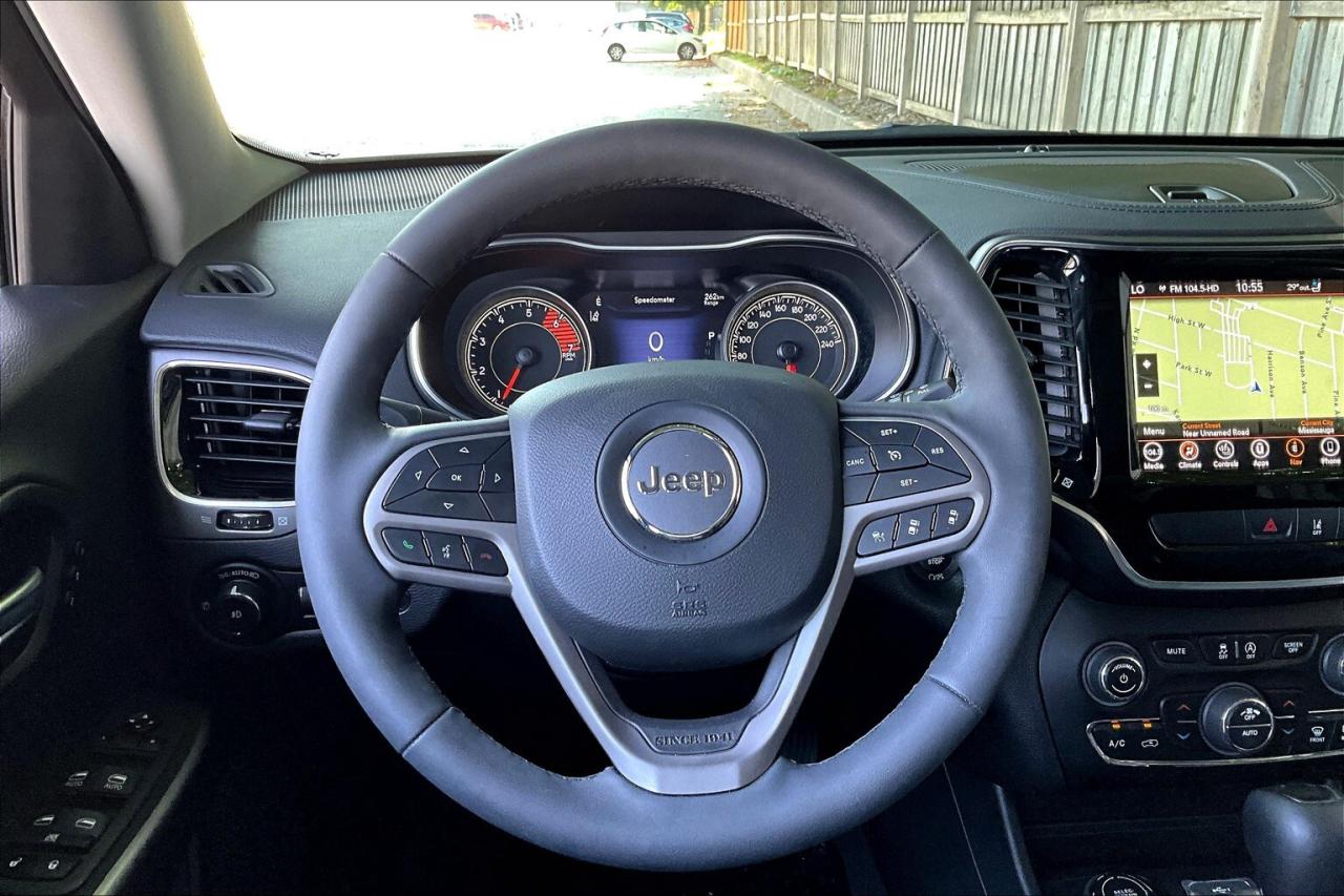 2022 Jeep Cherokee Limited Elite | Panoroof | Alpine | Tow Pkg | 4X4 Photo