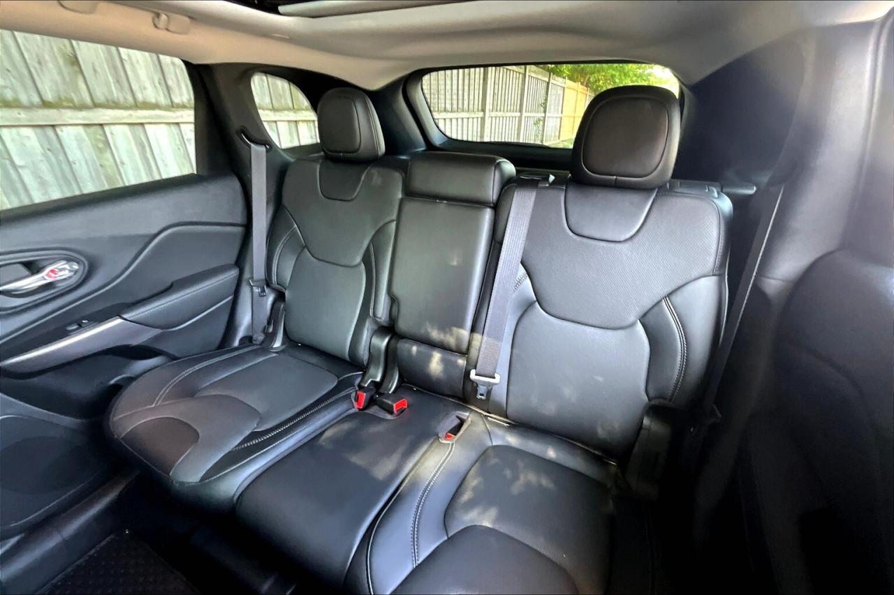 2022 Jeep Cherokee Limited Elite | Panoroof | Alpine | Tow Pkg | 4X4 Photo