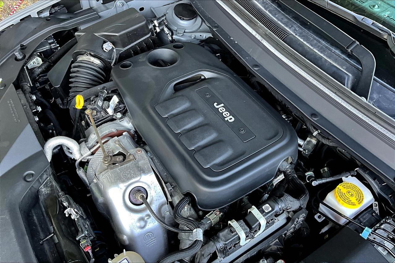 2022 Jeep Cherokee Limited Elite | Panoroof | Alpine | Tow Pkg | 4X4 Photo