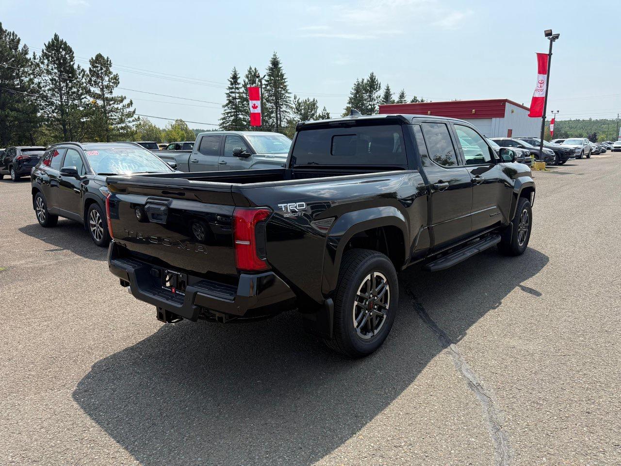 2025 Toyota Tacoma TRD SPORT PREMIUM Photo4