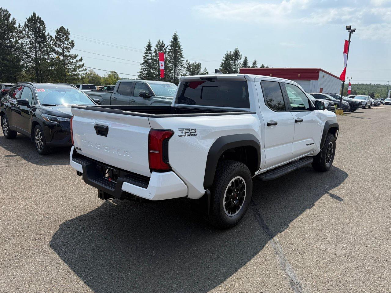 2025 Toyota Tacoma TRD Off Road Premium Photo4