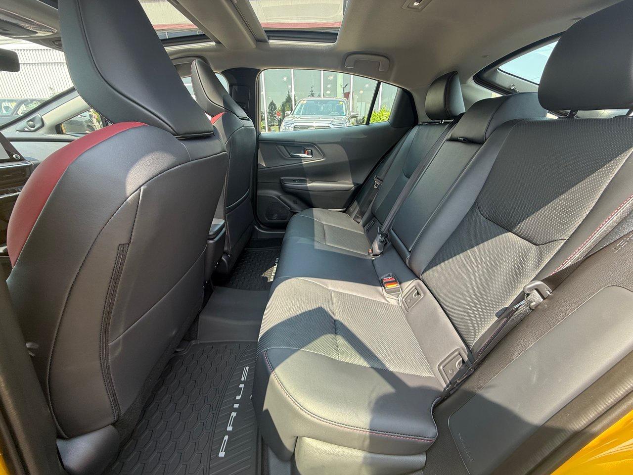 2025 Toyota Prius Plug-In Hybrid XSE Premium Photo