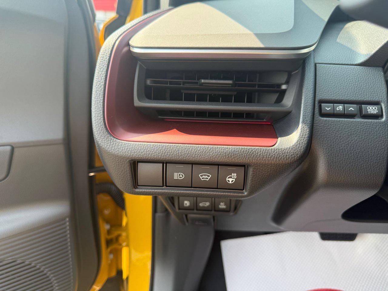 2025 Toyota Prius Plug-In Hybrid XSE Premium Photo