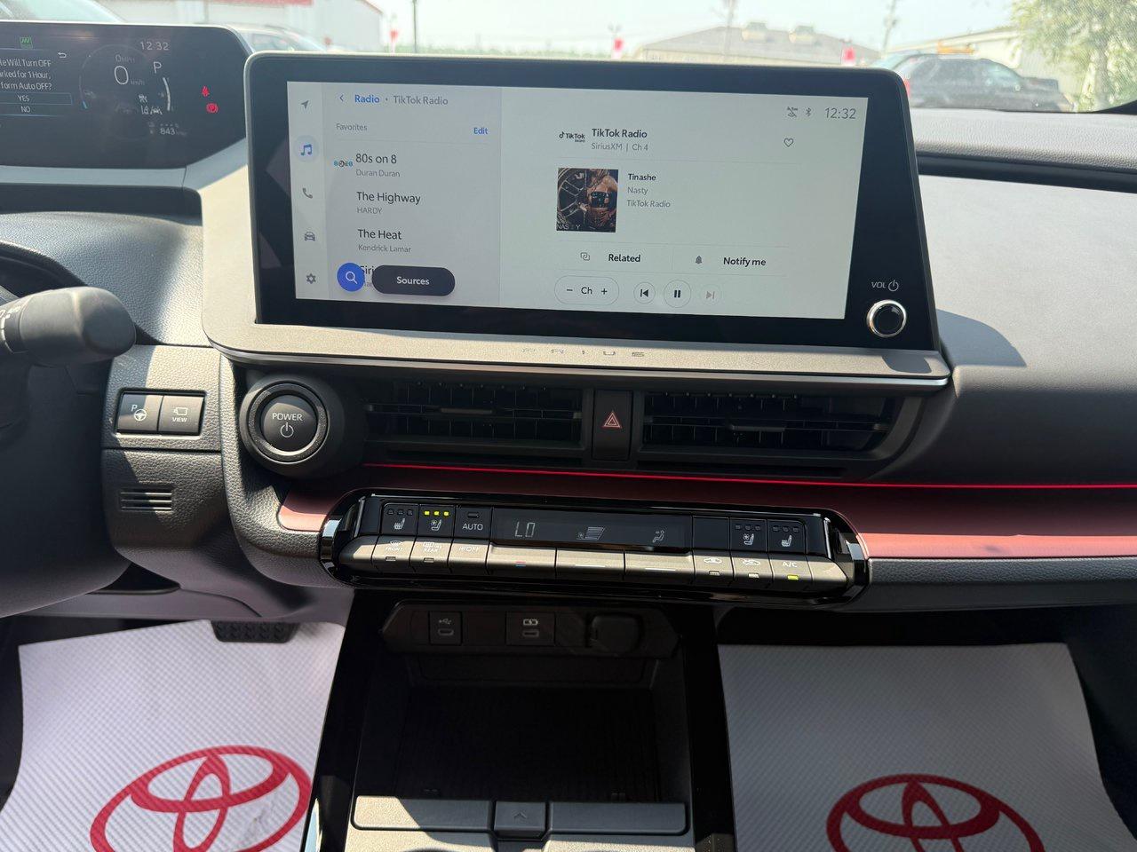 2025 Toyota Prius Plug-In Hybrid XSE Premium Photo