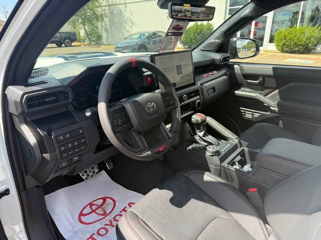 2025 Toyota Tacoma HYBRID TRD Pro Photo