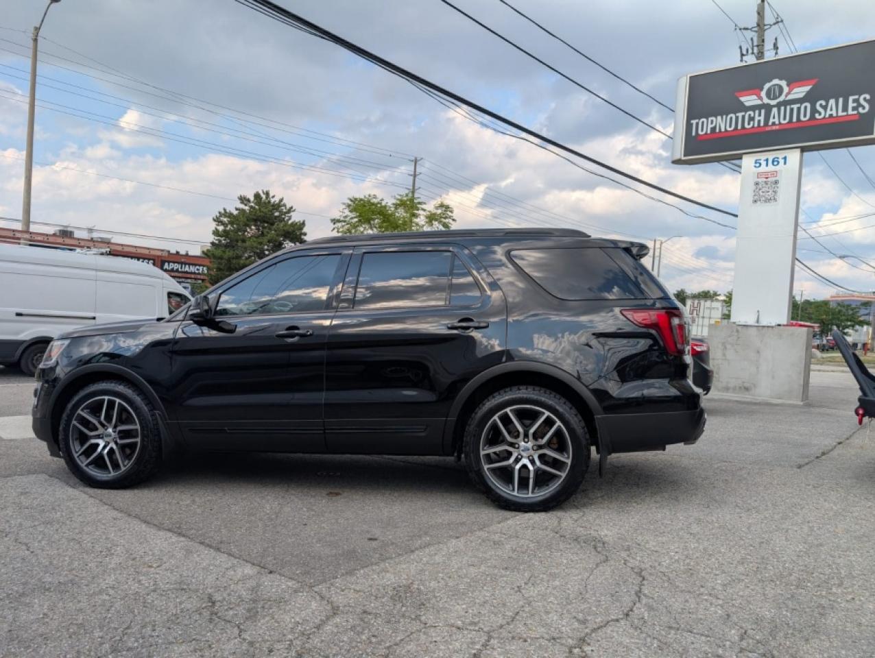 2017 Ford Explorer SPORT *7 SEASTS * PANROOF* FRONTCAM* - Photo #2