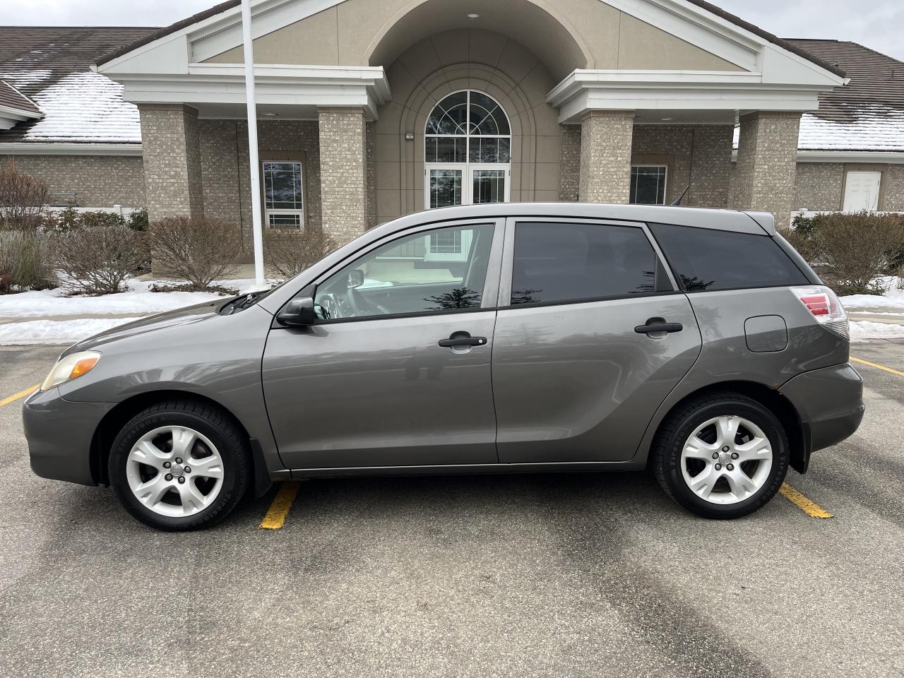 2006 Toyota Matrix XR 2WD - Photo #2