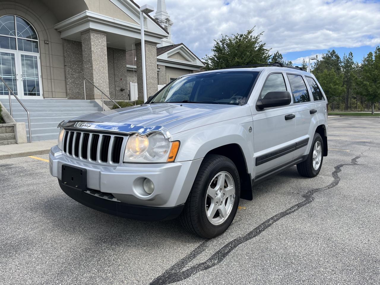 2005 Jeep Grand Cherokee LAREDO 4WD