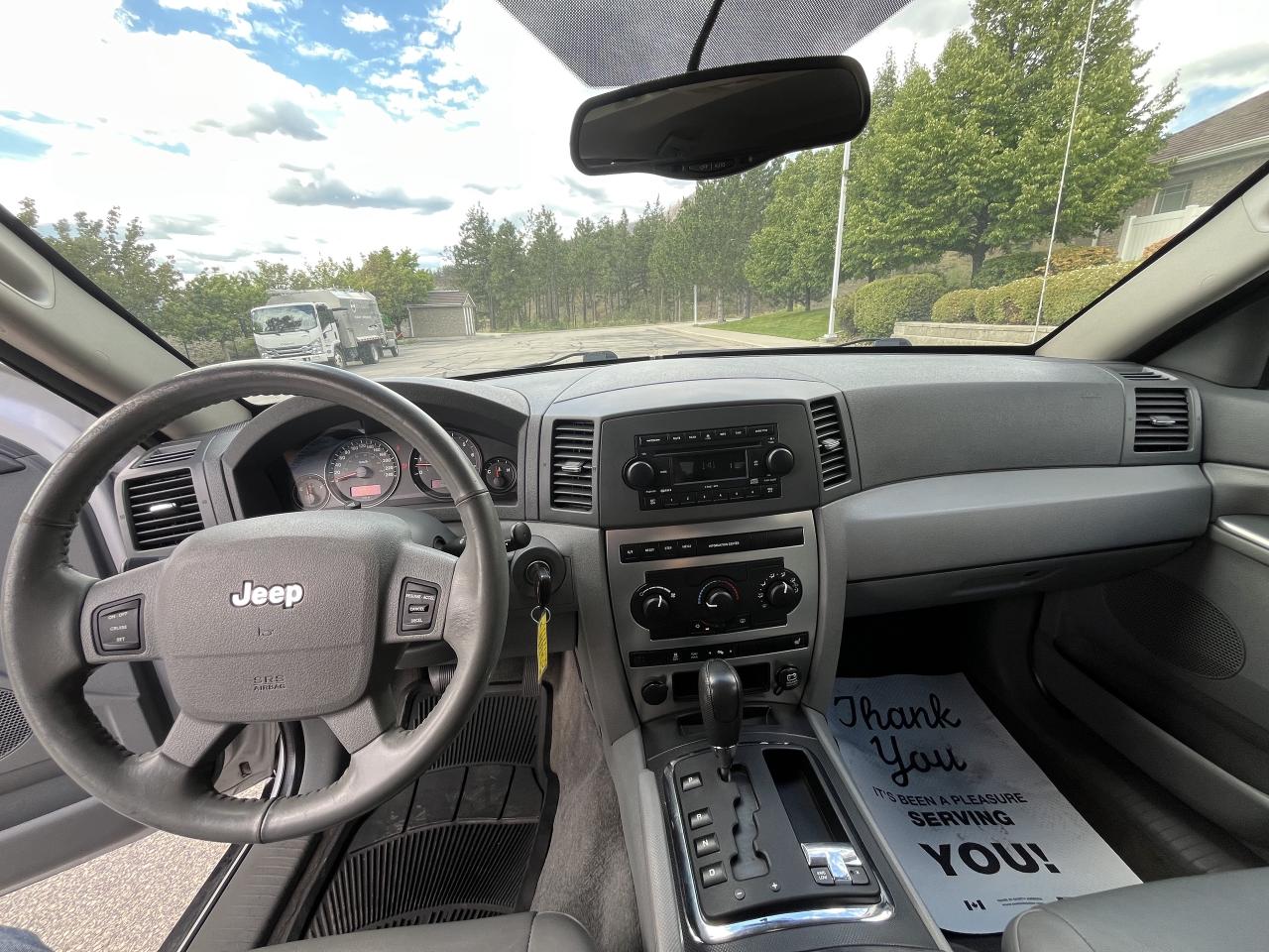 2005 Jeep Grand Cherokee LAREDO 4WD - Photo #13