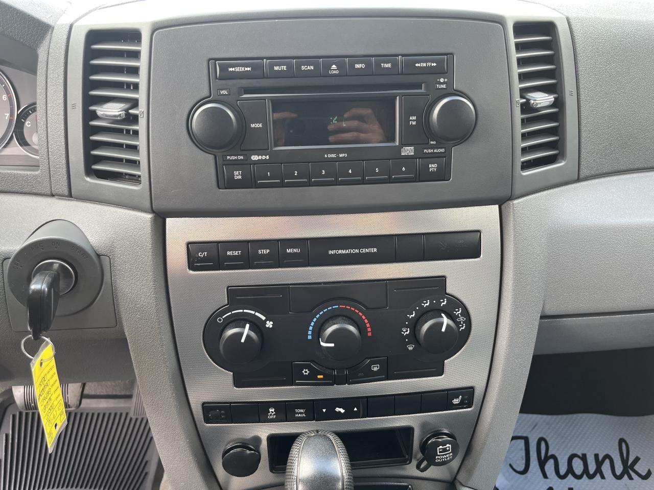 2005 Jeep Grand Cherokee LAREDO 4WD - Photo #14
